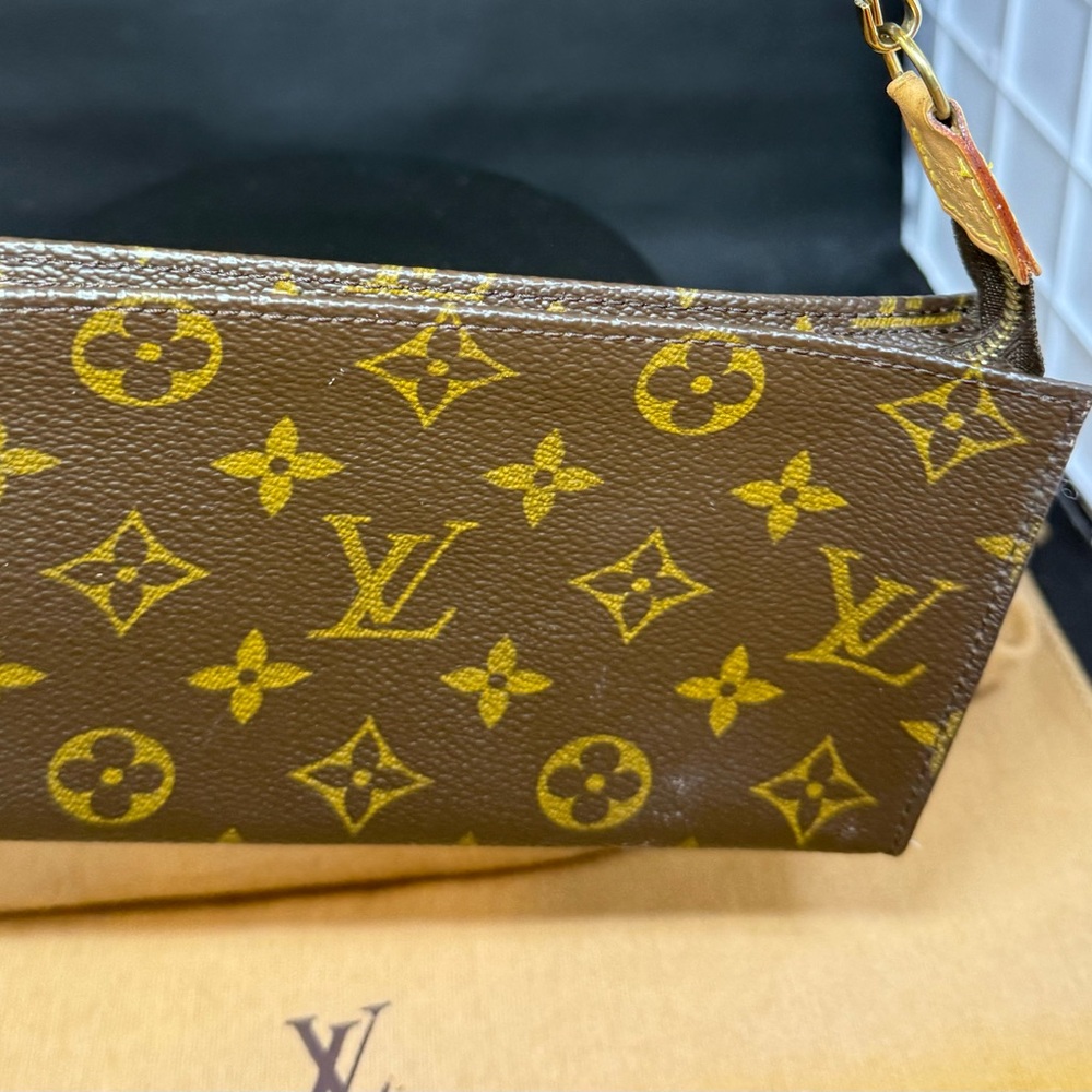Sale ‼️‼️💯 Authentic LV Pochette Monogram - Picture 12 of 12